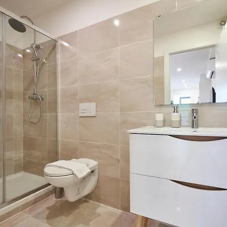 Апартаменты Altido Modern In Lapa, Nearby Iseg