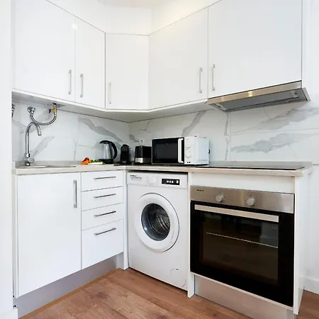 Altido Modern In Lapa, Nearby Iseg * Лиссабон
